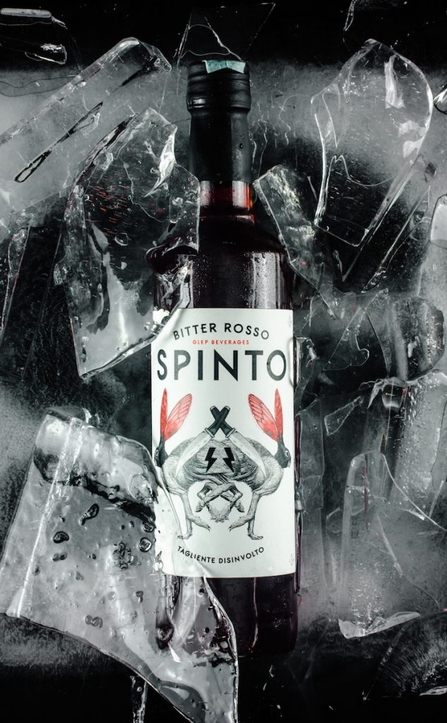 Glep celebra la Festa della Mamma con l’Hibisco Spinto Sour, cocktail fresco e floreale a base di Bitter Spinto e ibisco.